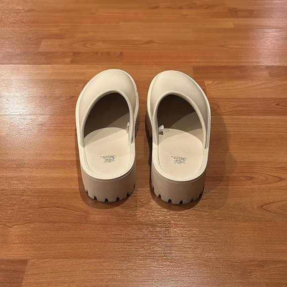 wild fable Clogs - Picture 3 of 6